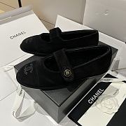 Bagsaaa Chanel Mary Jane flat shoes in black suede with shearling - 3