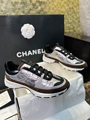 Bagsaaa Chanel sneakers in silver laminated material with brown suede - 2