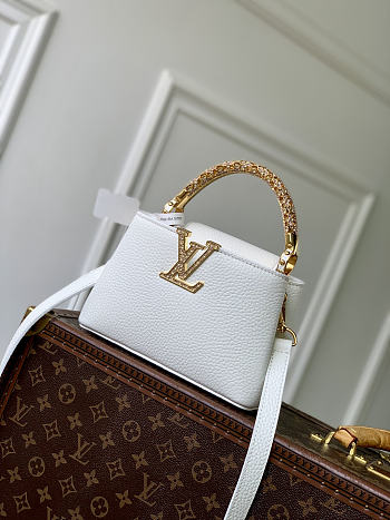 Bagsaaa Louis Vuitton Capucines Mini white Taurillon leather with rhinestone-embellished handle - 21cm