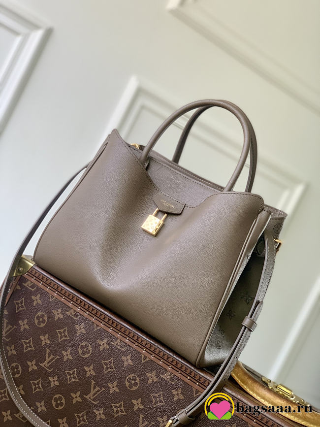 Bagsaaa Louis Vuitton Vendôme PM bag in taupe calfskin leather - 28.5cm - 1