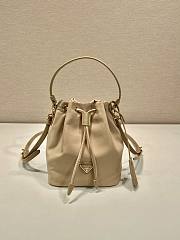 Bagsaaa Prada Re-Edition 1978 mini Re-Nylon bag in beige - 19.5cm - 1