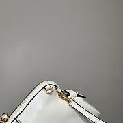 Bagsaaa Miu Miu Aventure nappa leather bag in white - 24cm - 2