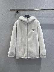 Bagsaaa Prada Reversible Aspen Jacket in faux fur white - 1