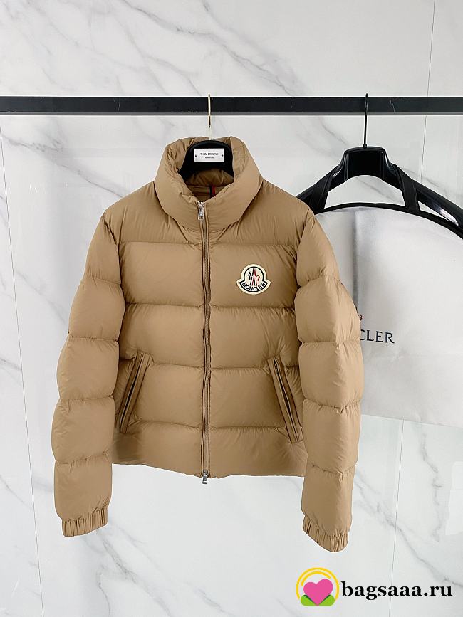 Bagsaaa Moncler Selle 2-in-1 cropped down jacket in camel beige - 1