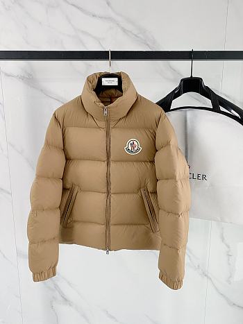 Bagsaaa Moncler Selle 2-in-1 cropped down jacket in camel beige