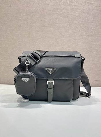 Bagsaaa Prada Re-Nylon and Saffiano leather messenger bag in grey - 25cm