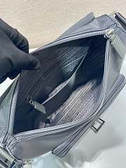 Bagsaaa Prada Re-Nylon and Saffiano leather messenger bag in grey - 25cm - 2