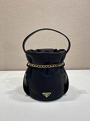 Bagsaaa Prada Petit Sac Noir mini bucket bag black - 20cm - 1