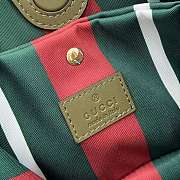 Bagsaaa Gucci GG Emblem Mini Bucket Bag 815118 beige & olive - 19x18x11 cm - 2