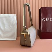 Bagsaaa Gucci Half Horsebit medium shoulder bag 860787 taupe - 31.5cm - 4
