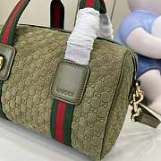Bagsaaa Gucci Mini GG handbag 859975 green suede - 20cm - 2
