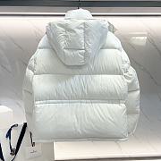 Bagsaaa white Moncler puffer jacket with a light pink hood lining - 4