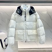 Bagsaaa white Moncler puffer jacket with black hood lining - 1