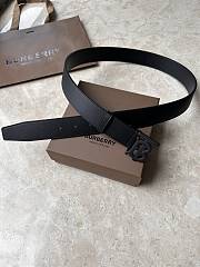 Bagsaaa Burberry black leather belt with a black buckle - 1