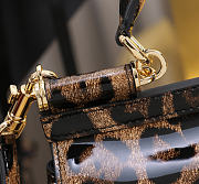 Bagsaaa Dolce & Gabbana x Kim Small Sicily top-handle bag in leopard-print - 18cm - 2