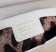 Bagsaaa Dolce & Gabbana small Sicily handbag in white patent-leather - 18cm - 2