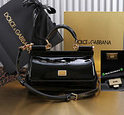 Bagsaaa Dolce & Gabbana small Sicily handbag in black patent-leather - 18cm - 1