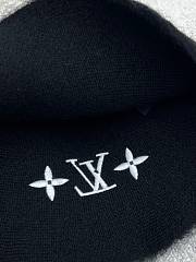 Bagsaaa Louis Vuitton LV Fluffy Hat in black - 2
