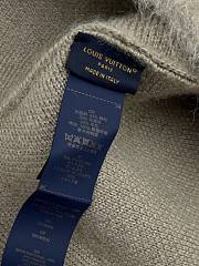 Bagsaaa Louis Vuitton LV Fluffy Hat in beige - 2