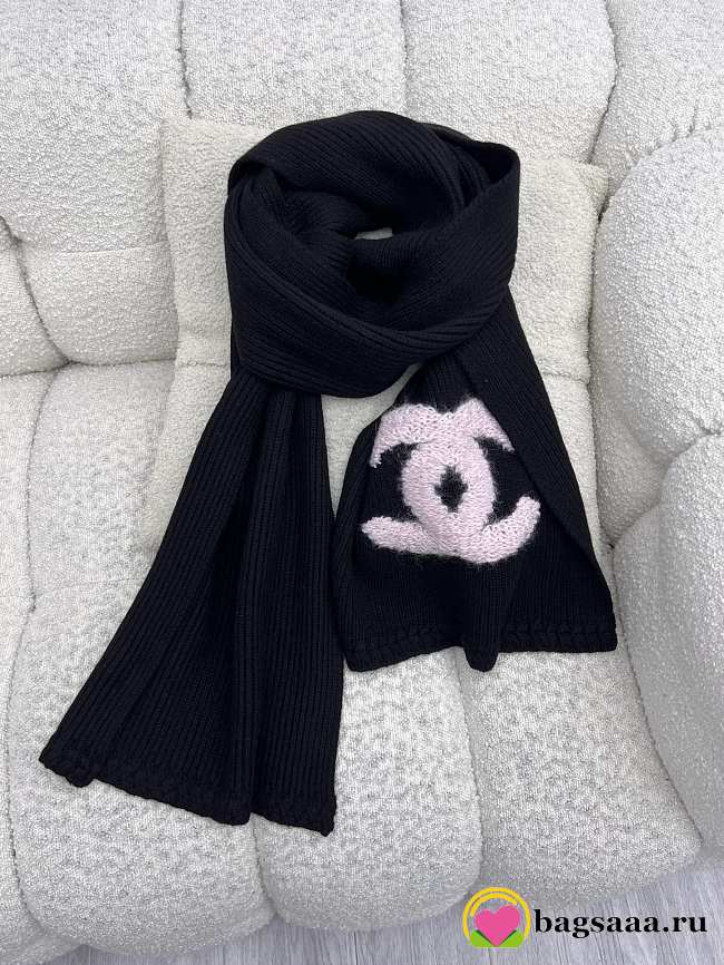 Bagsaaa black Chanel cashmere and wool blend scarf  - 1