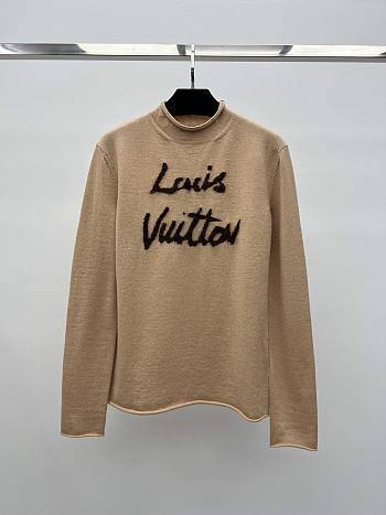 Bagsaaa Louis Vuitton Brushed Signature Pullover in a beige wool