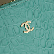 Bagsaaa crocodile-embossed Chanel Cerf or Executive tote bag in turquoise - 40cm - 4