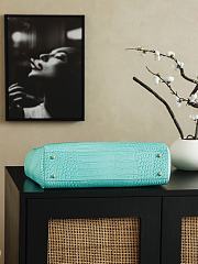 Bagsaaa crocodile-embossed Chanel Cerf or Executive tote bag in turquoise - 40cm - 3