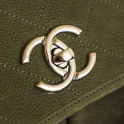 Bagsaaa Chanel Split Pocket Flap Bag in green suede - 35cm - 4