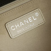 Bagsaaa Chanel Split Pocket Flap Bag in green suede - 35cm - 2