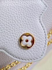 Bagsaaa Louis Vuitton M48865 Capucines East-West Mini handbag purple - 22cm - 3