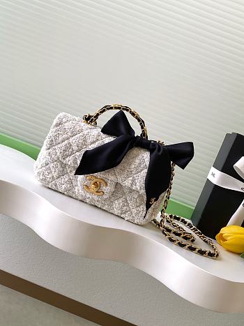  Bagsaaa Chanel Mini Flap Bag with Top Handle AS5875 White tweed - 20cm