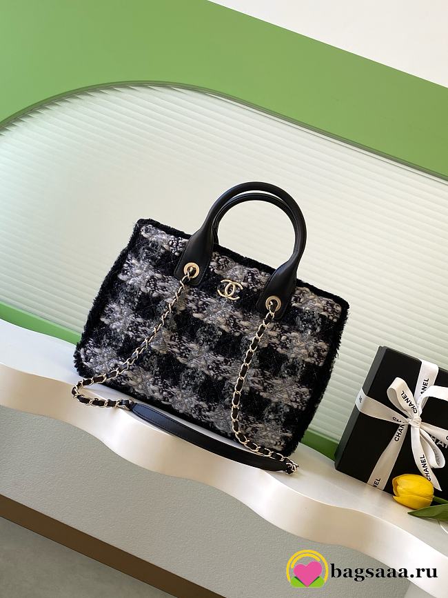 Bagsaaa Chanel Small Shopping Bag AS5688 Black - 24 x 33.5 x 11cm - 1