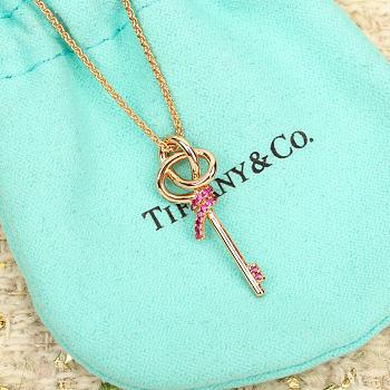Bagsaaa Tiffany Keys necklace