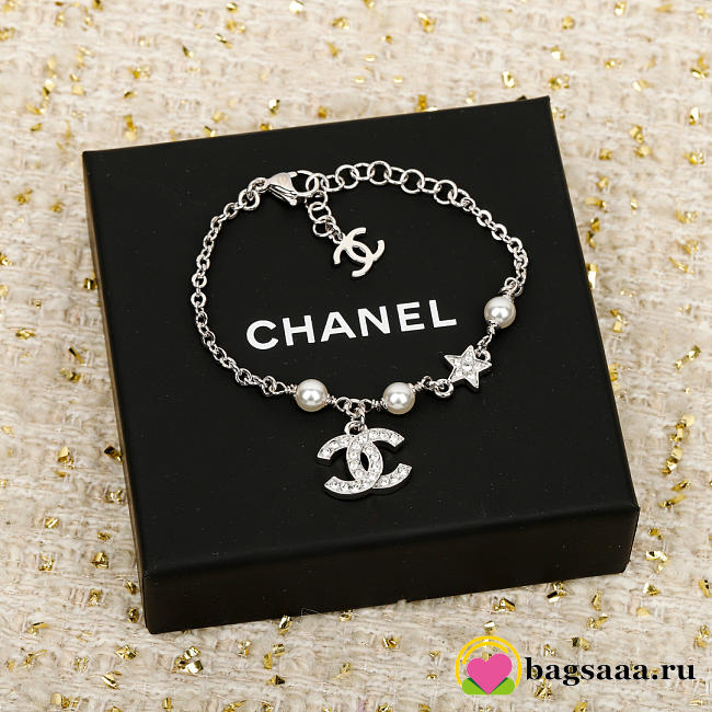 Bagsaaa Chanel silver crystal CC bracelet - 1