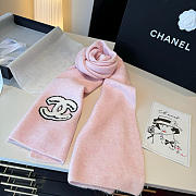 Bagsaaa Chanel cashmere and silk knit scarf in pink - 1