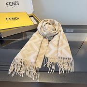Bagsaaa Fendi Roma wool and cashmere blend scarf in a beige and white - 1