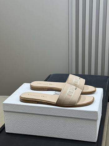 Bagsaaa Dior Dway Slide Powder Beige Grained Calfskin