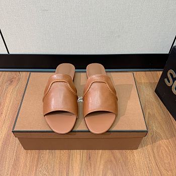 Bagsaaa Loro Piana Sesia leather slides in tan
