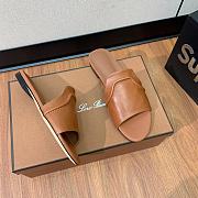 Bagsaaa Loro Piana Sesia leather slides in tan - 2