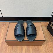 Bagsaaa Loro Piana Sesia leather slides in black - 1