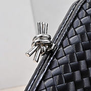 Bagsaaa Bottega Veneta Intrecciato Knot clutch bag black - 20cm - 3