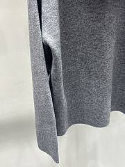 Bagsaaa Miu Miu Cashmere cardigan hoodie gray - 2