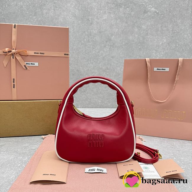 Bagsaaa red Miu Miu Wander bag in smooth leather with white contrast piping - 23cm - 1