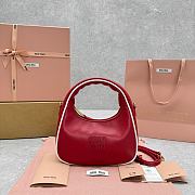 Bagsaaa red Miu Miu Wander bag in smooth leather with white contrast piping - 23cm - 1