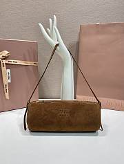 Bagsaaa Miu Miu Suede pouch 5NE851 brown suede - 22cm - 1