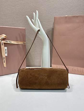Bagsaaa Miu Miu Suede pouch 5NE851 brown suede - 22cm