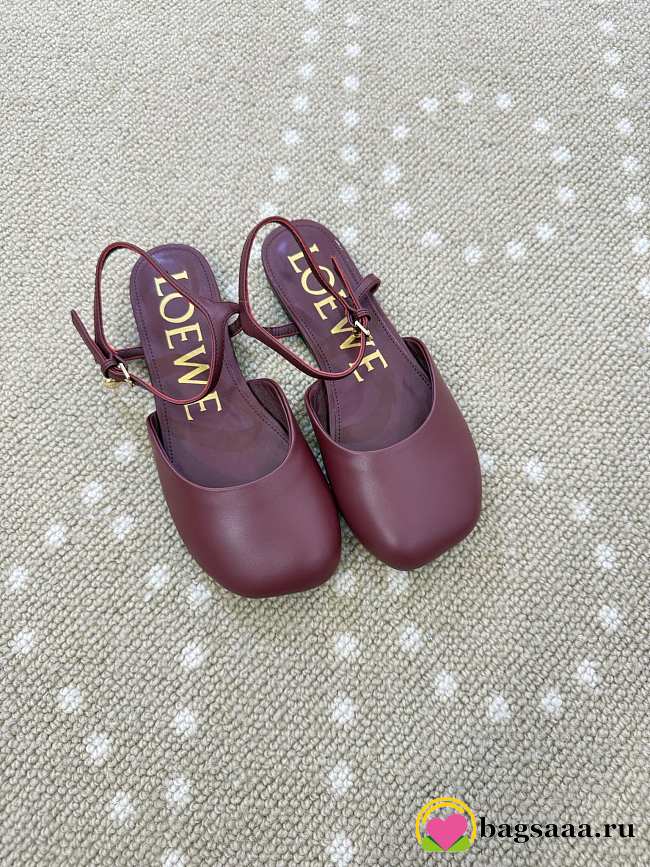 Bagsaaa LOEWE Toy ankle-strap pumps burgundy - 1