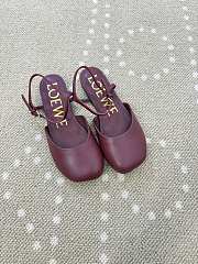 Bagsaaa LOEWE Toy ankle-strap pumps burgundy - 1