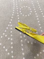 Bagsaaa LOEWE Toy ankle-strap pumps yellow - 2