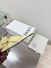 Bagsaaa Loewe Flamenco Knot mule in lambskin Butter Yellow - 4